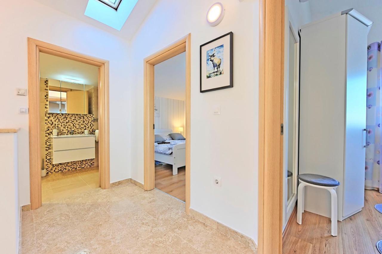 Casa Tara Three-Bedroom Holiday Home Pula Luaran gambar