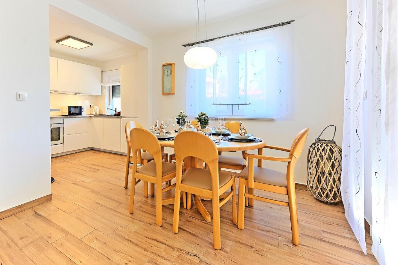 Casa Tara Three-Bedroom Holiday Home Pula Luaran gambar