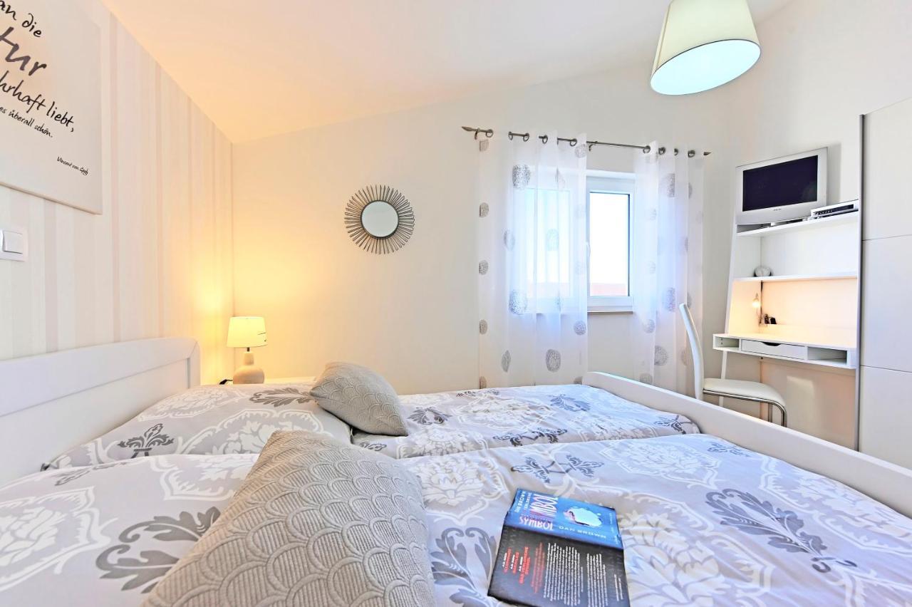Casa Tara Three-Bedroom Holiday Home Pula Luaran gambar