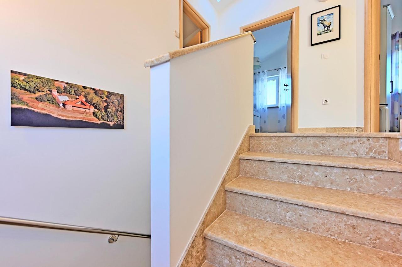 Casa Tara Three-Bedroom Holiday Home Pula Luaran gambar
