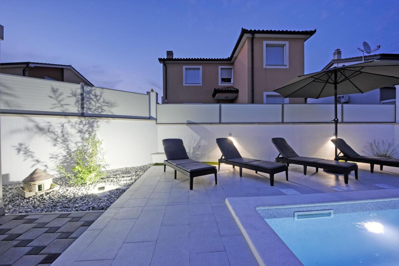 Casa Tara Three-Bedroom Holiday Home Pula Luaran gambar