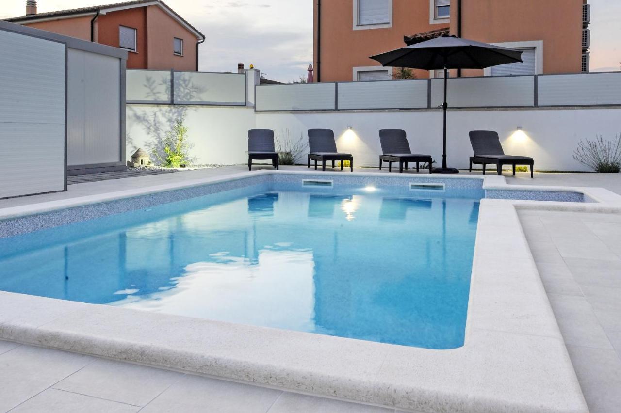Casa Tara Three-Bedroom Holiday Home Pula Luaran gambar